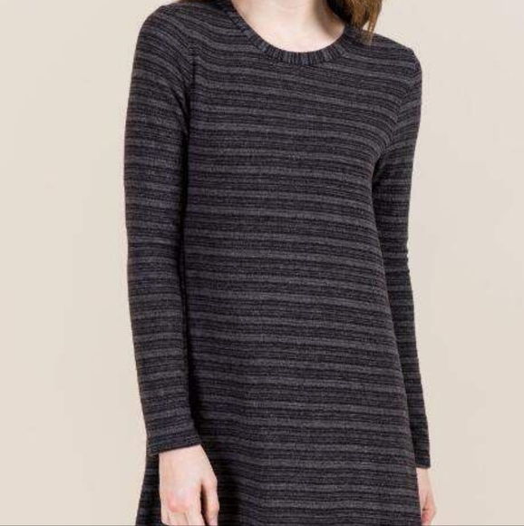 Black long sleeve sweater Dress - Picture 1 of 6